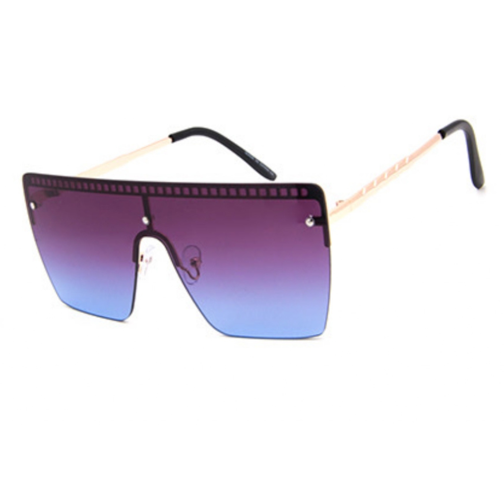 Diva Dimensions - Oversized